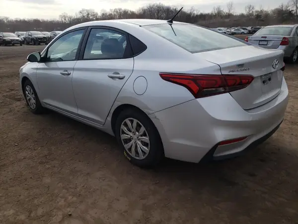 3KPC24A36KE069941 2019 HYUNDAI ACCENT - Image 2