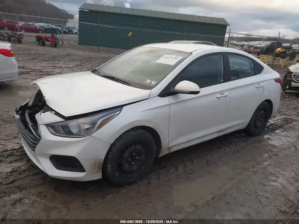 3KPC24A36KE071186 2019 HYUNDAI ACCENT - Image 2