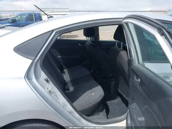 3KPC24A36KE073469 2019 HYUNDAI ACCENT - Image 8