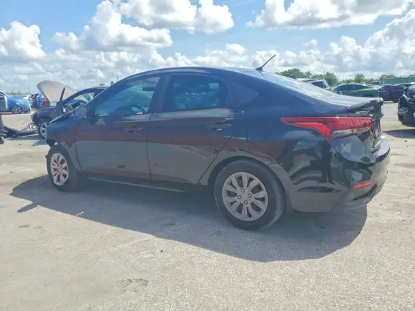 3KPC24A36KE077215 2019 HYUNDAI ACCENT - Image 2