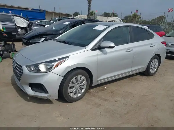 3KPC24A36KE081877 2019 HYUNDAI ACCENT - Image 2