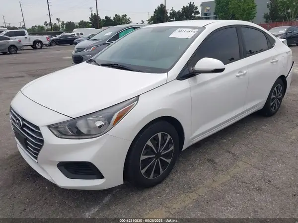 3KPC24A36KE088019 2019 HYUNDAI ACCENT - Image 2