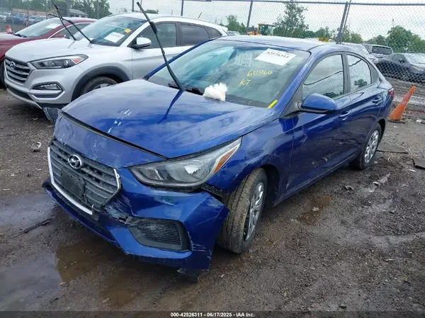 3KPC24A37JE005776 2018 HYUNDAI ACCENT - Image 2
