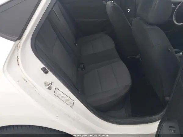 3KPC24A37JE006054 2018 HYUNDAI ACCENT - Image 8