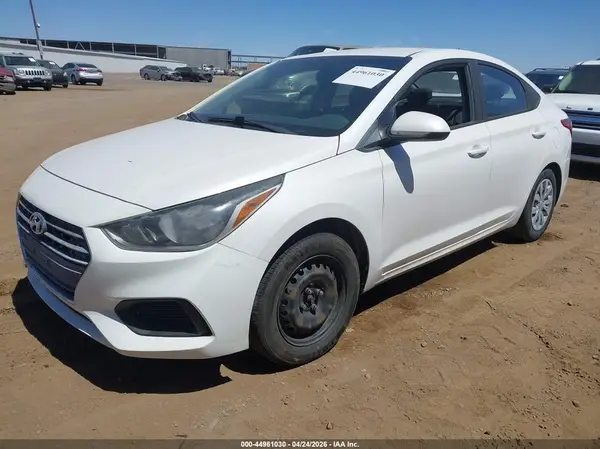 3KPC24A37JE007060 2018 HYUNDAI ACCENT - Image 2