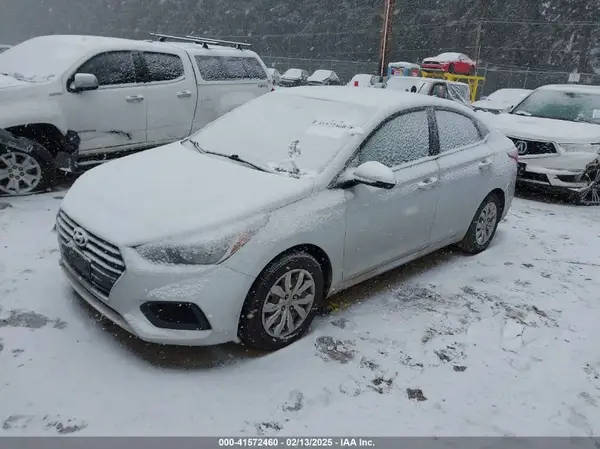 3KPC24A37JE011285 2018 HYUNDAI ACCENT - Image 2