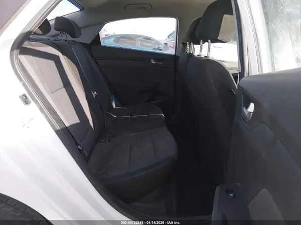 3KPC24A37JE011433 2018 HYUNDAI ACCENT - Image 8