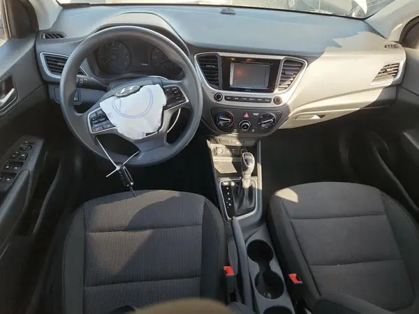 3KPC24A37JE012596 2018 HYUNDAI ACCENT - Image 8