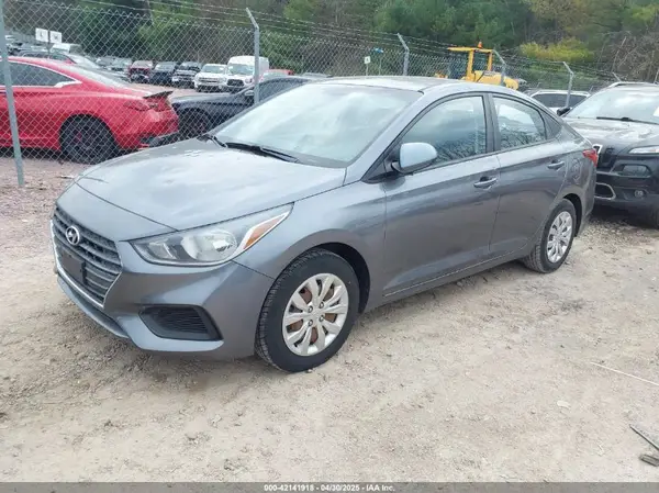 3KPC24A37JE013327 2018 HYUNDAI ACCENT - Image 2