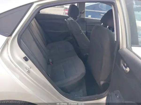 3KPC24A37JE015496 2018 HYUNDAI ACCENT - Image 8