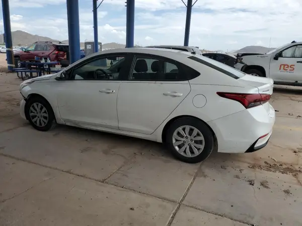 3KPC24A37JE016678 2018 HYUNDAI ACCENT - Image 2