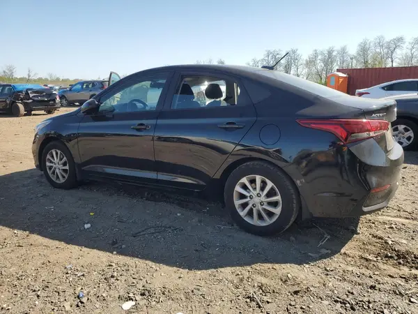 3KPC24A37JE019970 2018 HYUNDAI ACCENT - Image 2