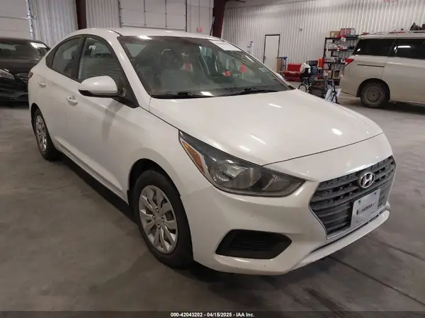 3KPC24A37JE020049 2018 HYUNDAI ACCENT - Image 1