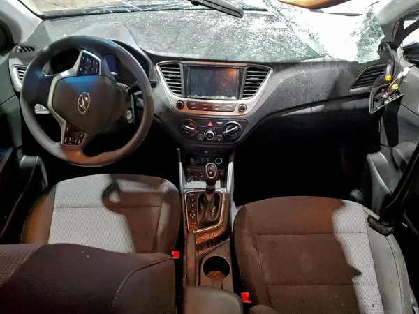 3KPC24A37JE022156 2018 HYUNDAI ACCENT - Image 8
