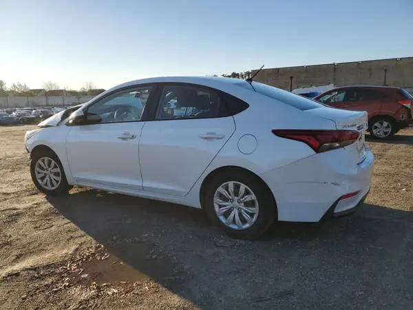 3KPC24A37JE023016 2018 HYUNDAI ACCENT - Image 2