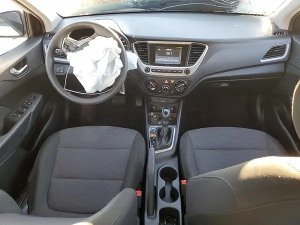 3KPC24A37JE023016 2018 HYUNDAI ACCENT - Image 8
