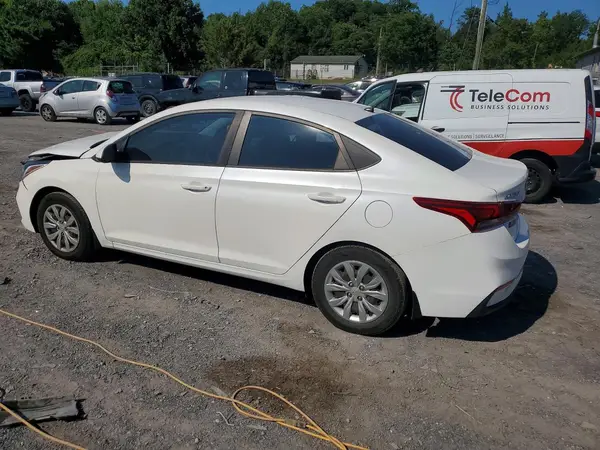 3KPC24A37JE024215 2018 HYUNDAI ACCENT - Image 2