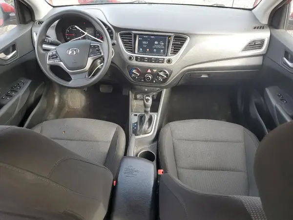 3KPC24A37JE024330 2018 HYUNDAI ACCENT - Image 8