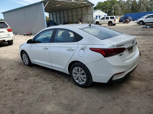 3KPC24A37JE025591 2018 HYUNDAI ACCENT - Image 2