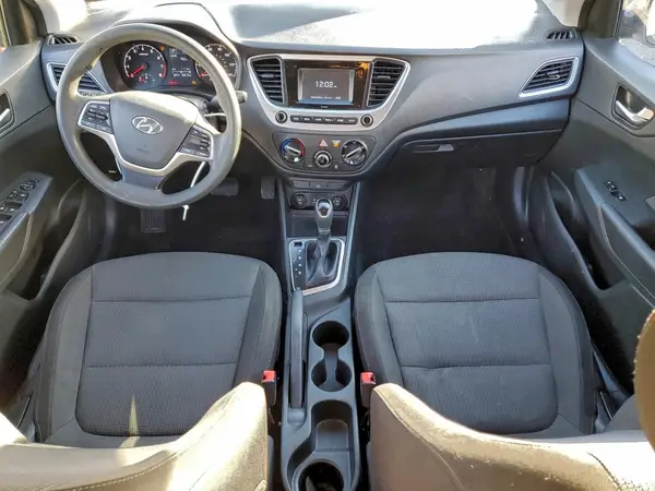 3KPC24A37JE025963 2018 HYUNDAI ACCENT - Image 8