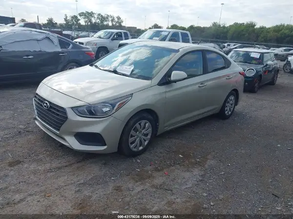 3KPC24A37JE026031 2018 HYUNDAI ACCENT - Image 2