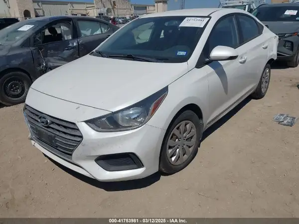 3KPC24A37JE026210 2018 HYUNDAI ACCENT - Image 2