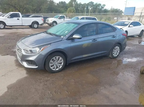 3KPC24A37JE026322 2018 HYUNDAI ACCENT - Image 2