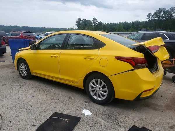 3KPC24A37JE027132 2018 HYUNDAI ACCENT - Image 2