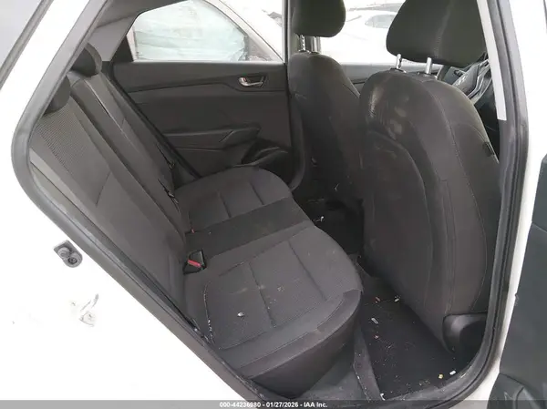 3KPC24A37JE029348 2018 HYUNDAI ACCENT - Image 8