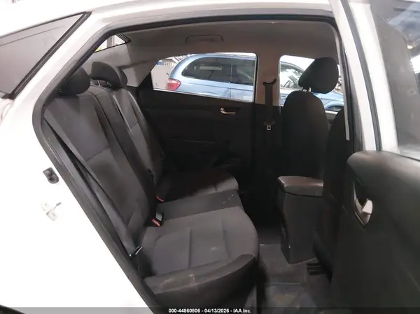 3KPC24A37JE031701 2018 HYUNDAI ACCENT - Image 8