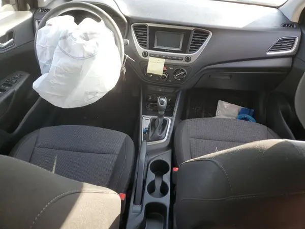 3KPC24A37JE033173 2018 HYUNDAI ACCENT - Image 8