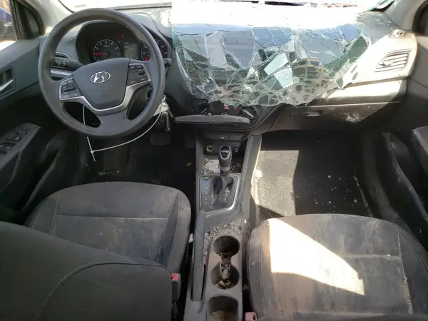 3KPC24A37JE033772 2018 HYUNDAI ACCENT - Image 8