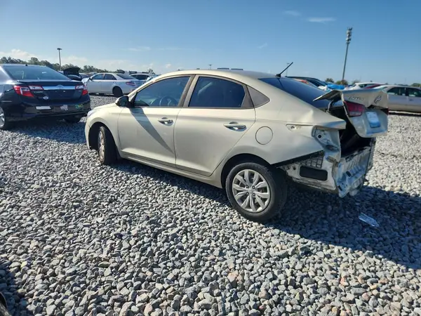 3KPC24A37JE034405 2018 HYUNDAI ACCENT - Image 2
