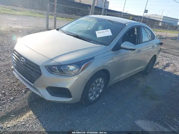 3KPC24A37JE035389 2018 HYUNDAI ACCENT - Image 2