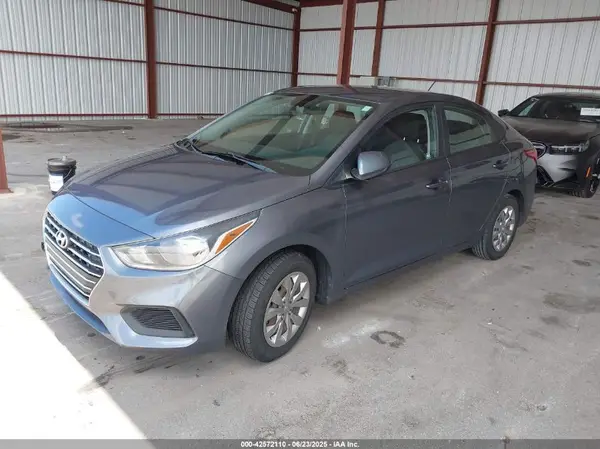 3KPC24A37KE039329 2019 HYUNDAI ACCENT - Image 2