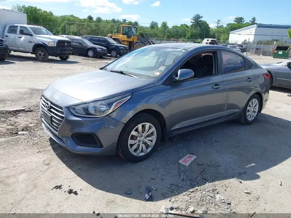 3KPC24A37KE045809 2019 HYUNDAI ACCENT - Image 2