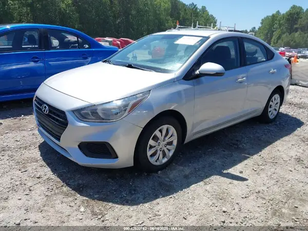 3KPC24A37KE050704 2019 HYUNDAI ACCENT - Image 2