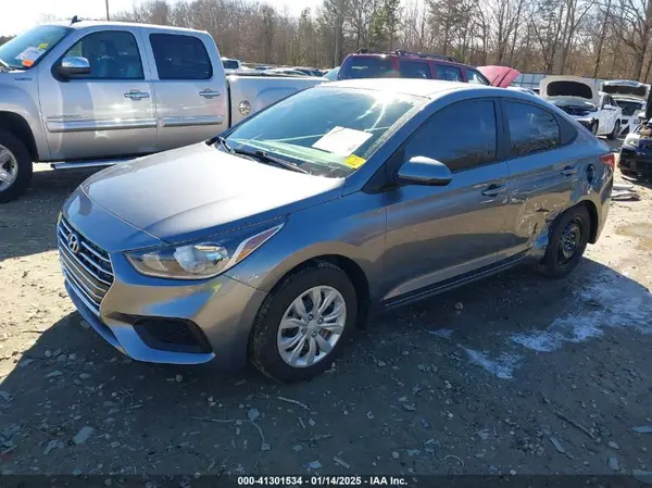3KPC24A37KE056972 2019 HYUNDAI ACCENT - Image 2