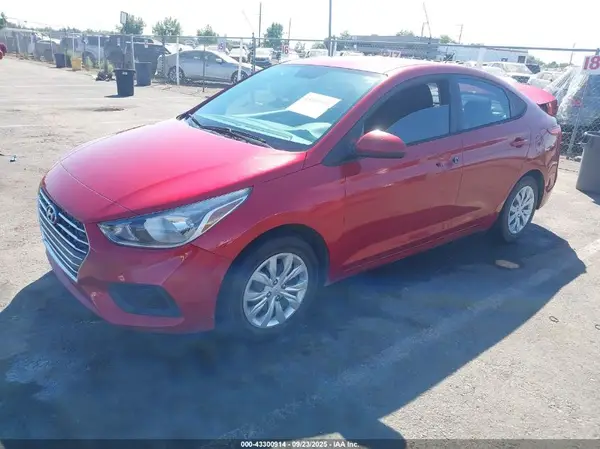 3KPC24A37KE066255 2019 HYUNDAI ACCENT - Image 2