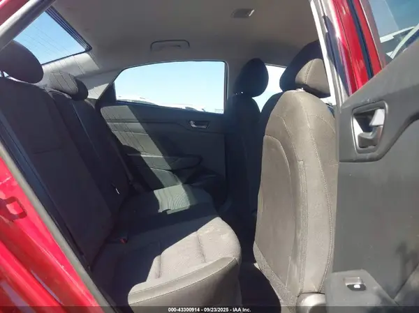 3KPC24A37KE066255 2019 HYUNDAI ACCENT - Image 8