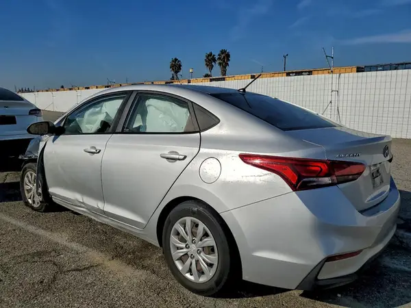 3KPC24A37KE069205 2019 HYUNDAI ACCENT - Image 2