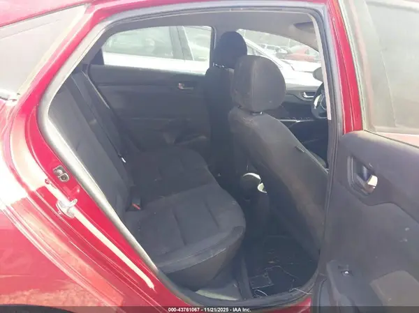 3KPC24A37KE070550 2019 HYUNDAI ACCENT - Image 8