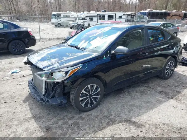 3KPC24A37KE070984 2019 HYUNDAI ACCENT - Image 2