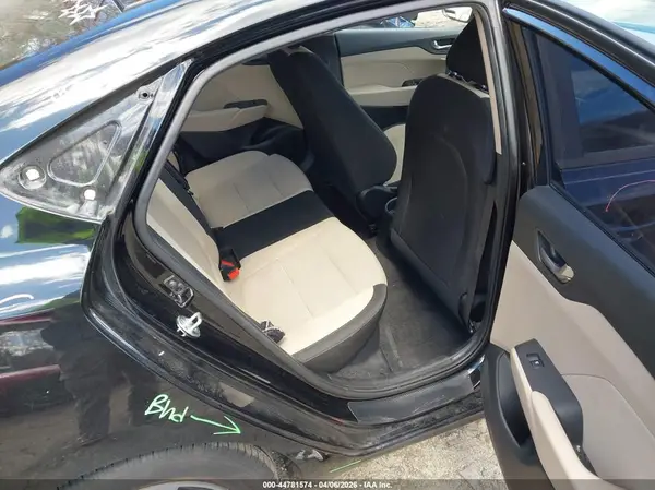 3KPC24A37KE070984 2019 HYUNDAI ACCENT - Image 8