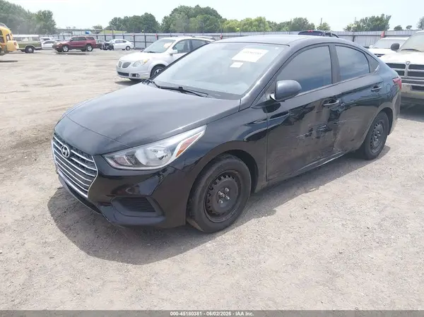3KPC24A37KE080821 2019 HYUNDAI ACCENT - Image 2