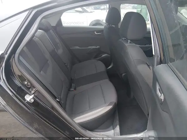 3KPC24A37KE080821 2019 HYUNDAI ACCENT - Image 8