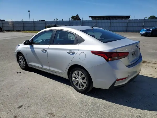 3KPC24A37KE085307 2019 HYUNDAI ACCENT - Image 2