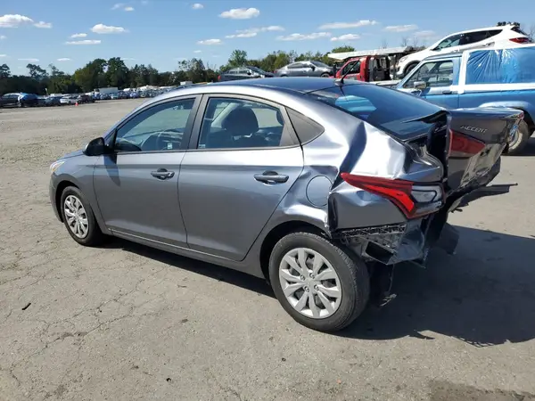 3KPC24A38JE005687 2018 HYUNDAI ACCENT - Image 2