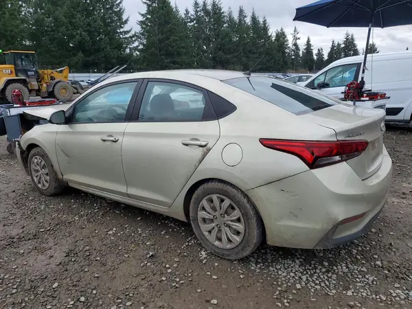 3KPC24A38JE006970 2018 HYUNDAI ACCENT - Image 2