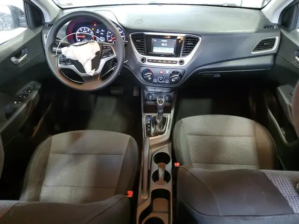 3KPC24A38JE008038 2018 HYUNDAI ACCENT - Image 8